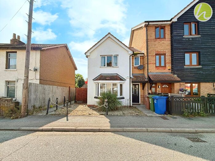 3 Bedroom End Of Terrace House To Rent In Victoria Road, Stanford-Le-Hope, SS17