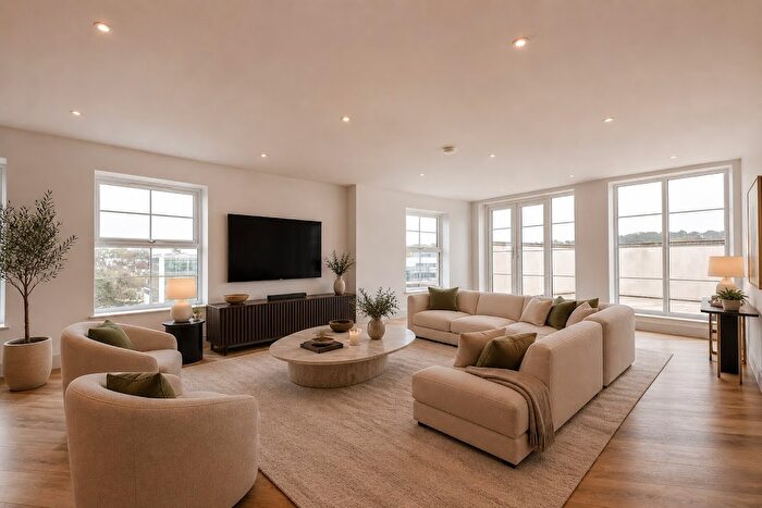 3 Bedroom Penthouse For Sale In The Cosmopolitan, Commerical Road, Poole, Dorset, BH14