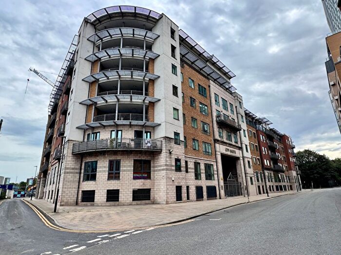 2 Bedroom Flat To Rent In City Road East, City South, M15
