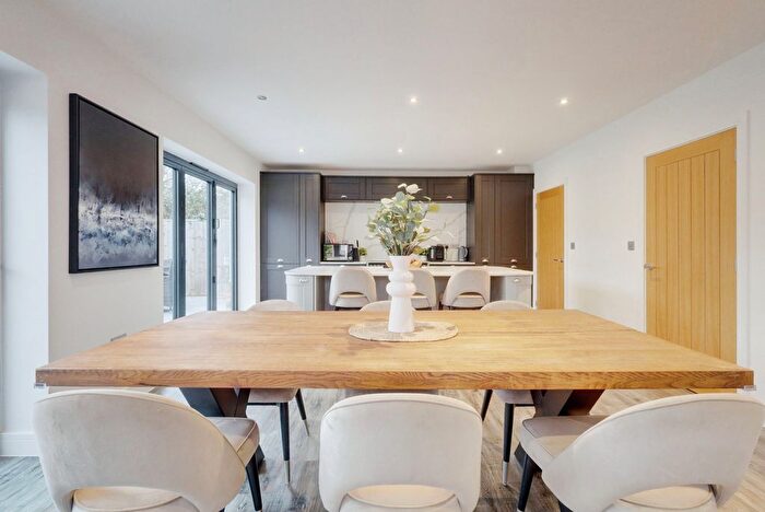 4 Bedroom Detached House For Sale In Great Burches Road, Benfleet, SS7