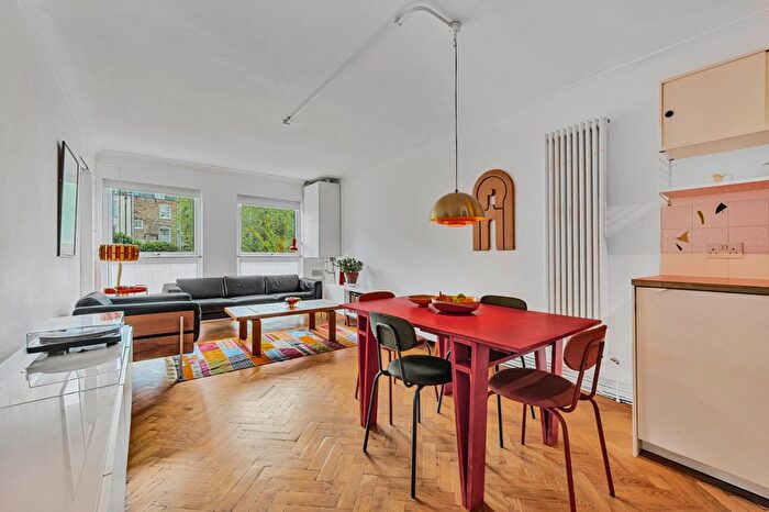 2 Bedroom Flat To Rent In Elia Street, Angel Southside, N1