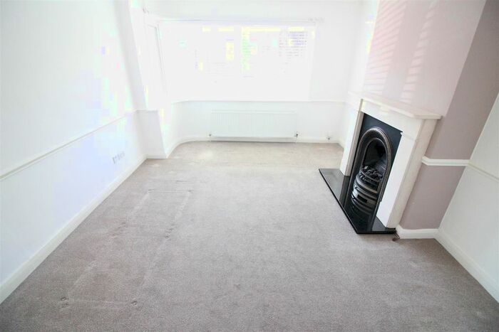 3 Bedroom Semi-Detached House To Rent In Hurstfield Crescent, Hayes, UB4