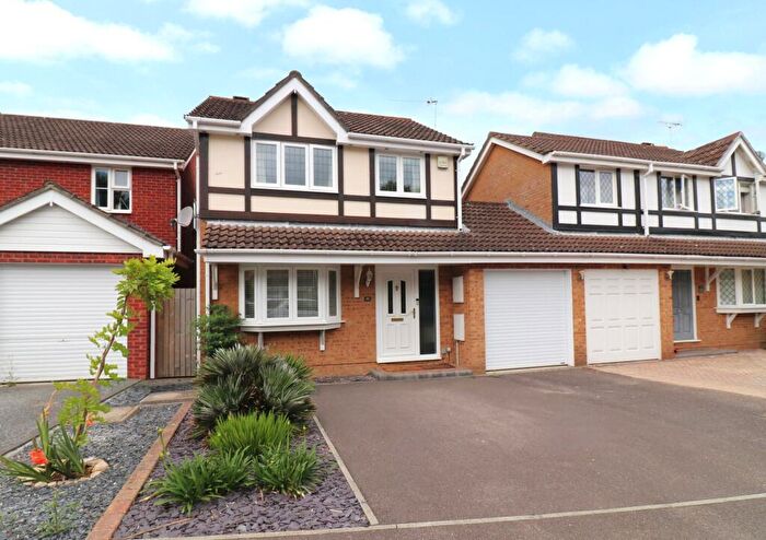 3 Bedroom Link Detached House For Sale In Cudworth Mead, Hedge End, SO30