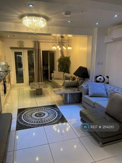 2 Bedroom Terraced House To Rent In West Molesey, West Molesey, KT8