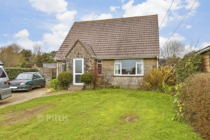 3 Bedroom Chalet For Sale In Chilton Lane, Brighstone, Newport, Isle Of Wight, PO30