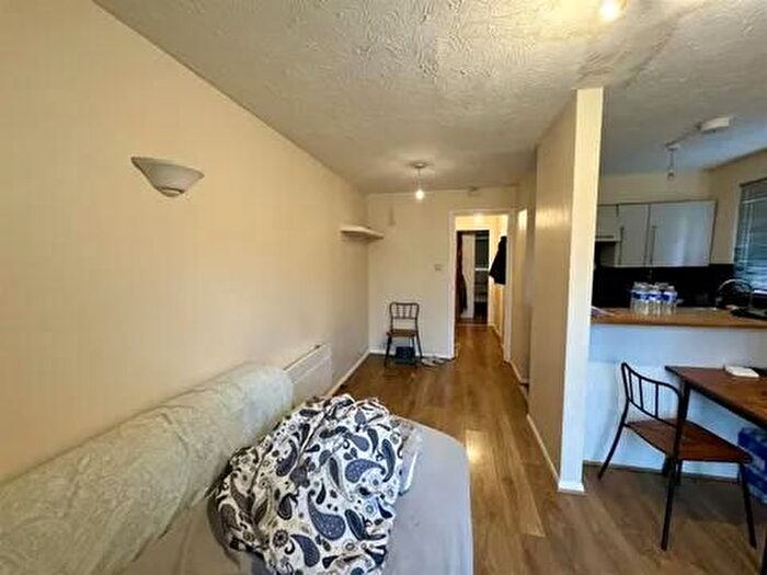 1 Bedroom Flat To Rent In Harwood Close, Wembley, HA0