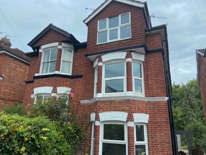 5 Bedroom Semi-Detached House To Rent In Upper Grosvenor Road, Tunbridge Wells, TN1