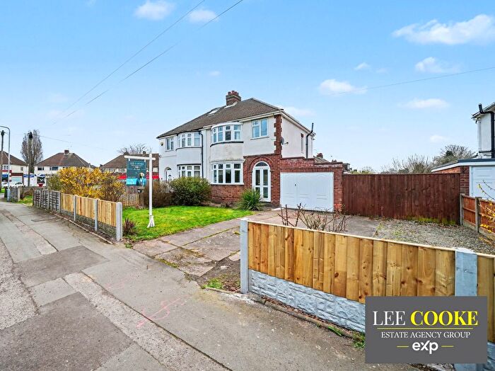 3 Bedroom Semi Detached House For Sale In Green Lane, Claregate, Wolverhampton, WV6