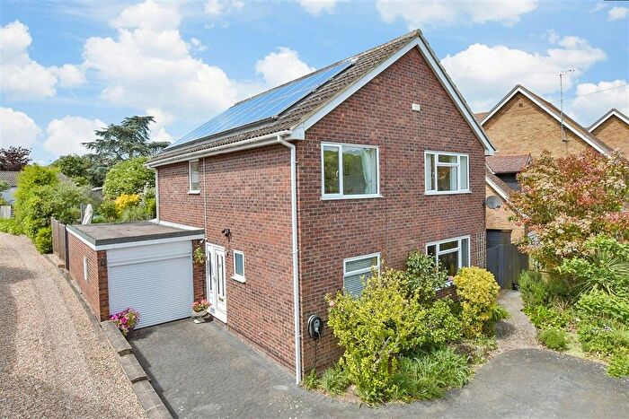 4 Bedroom Detached House For Sale In Horselees Road, Boughton-Under-Blean, Kent, ME13