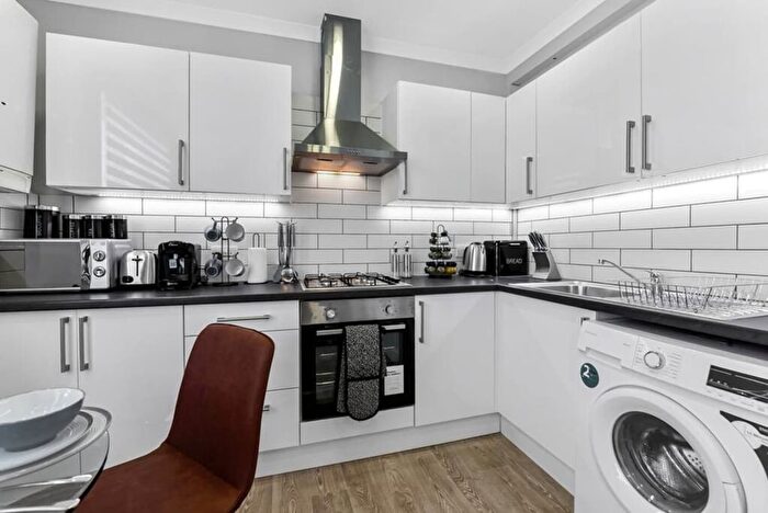 1 Bedroom Flat To Rent In Old Kent Road, London, SE15