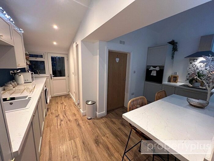 3 Bedroom Terraced House For Sale In Trebanog Road, Porth, Rhondda Cynon Taff, CF39