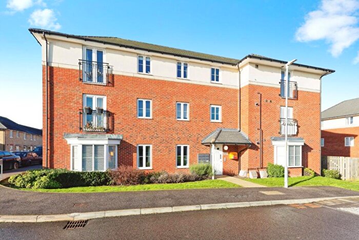 2 Bedroom Flat For Sale In Drift Road, Canterbury, Kent, CT3