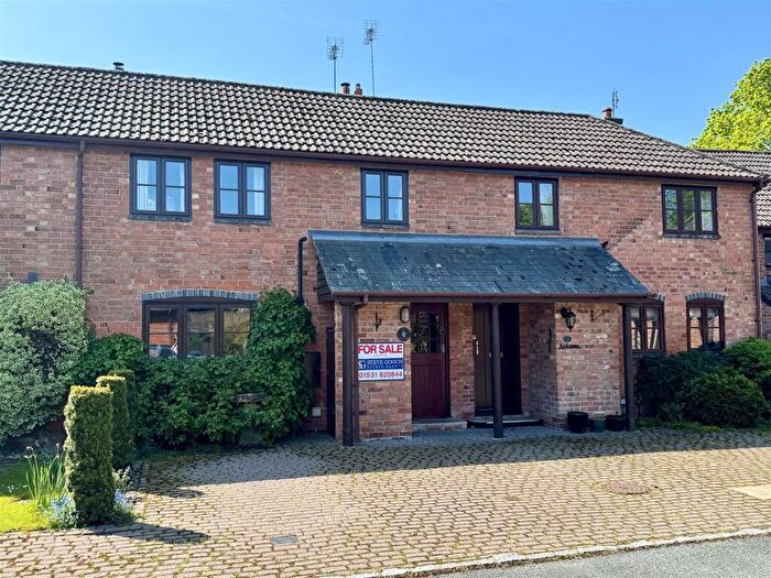 4 Bedroom Barn Conversion For Sale In Huntley Road, Tibberton, GL19