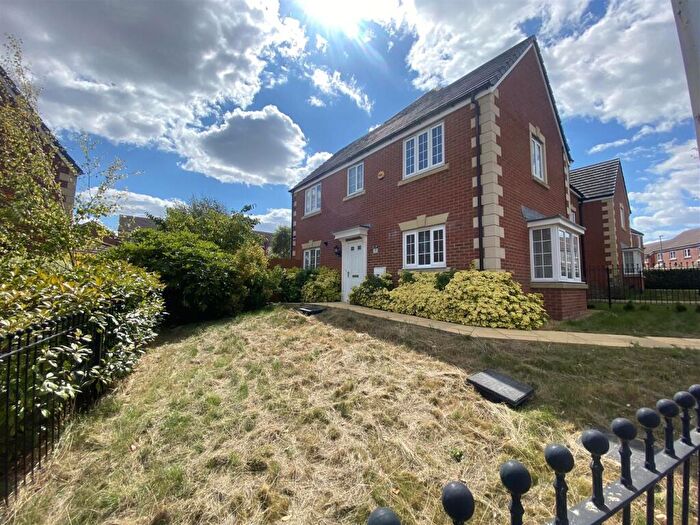 3 Bedroom Semi-Detached House For Sale In Windmill Road, Royal Wootton Bassett, Swindon, SN4