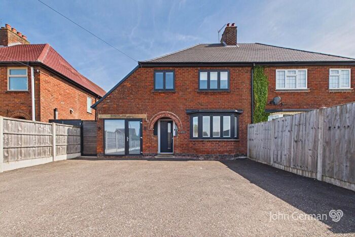 3 Bedroom Semi-Detached House For Sale In Derby Road, Ashbourne, DE6