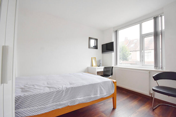 4 Bedroom Terraced House To Rent In Bolingbroke Road, Stoke, Coventry, CV3