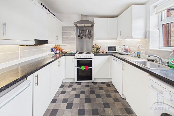 2 Bedroom Flat For Sale In Acklam Road, Middlesbrough, TS5