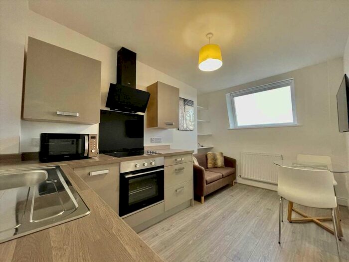 2 Bedroom Apartment To Rent In North Road East, Plymouth, Plymouth, PL4