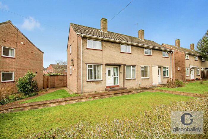 3 Bedroom Semi Detached House For Sale In Rider Haggard Road, Norwich, NR7