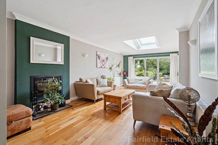4 Bedroom Detached House For Sale In Raglan Gardens, Oxhey Hall, WD19