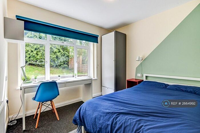 6 Bedroom Semi-Detached House To Rent In Auckland Drive, Brighton, BN2