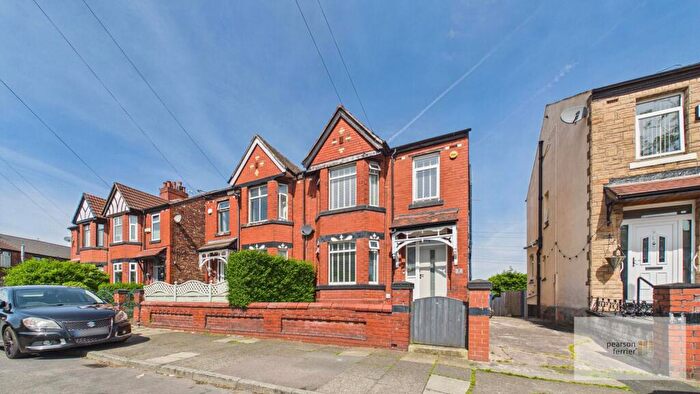 3 Bedroom Semi-Detached House For Sale In Derby Road, Whitefield, Manchester, M45
