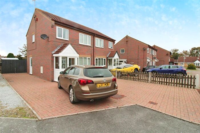 3 Bedroom Semi-Detached House For Sale In Ferryman Park, Paull, Hull, HU12
