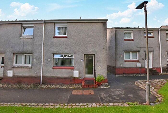3 Bedroom Semi-Detached House For Sale In Hamilton Drive, Erskine, Renfrewshire, PA8