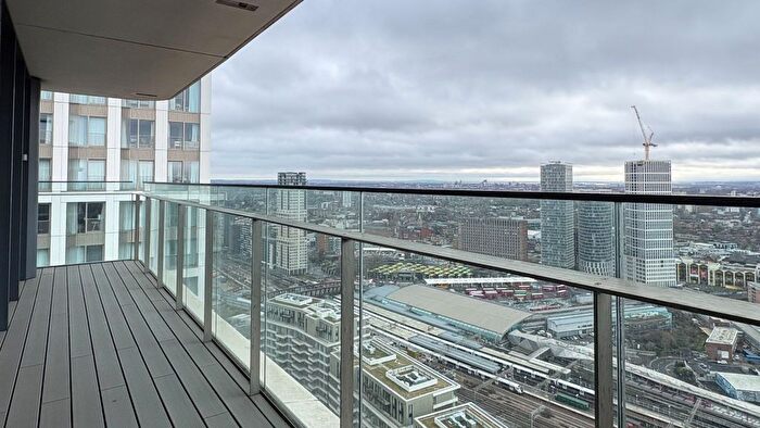 3 Bedroom Flat To Rent In Stratford, London, E20