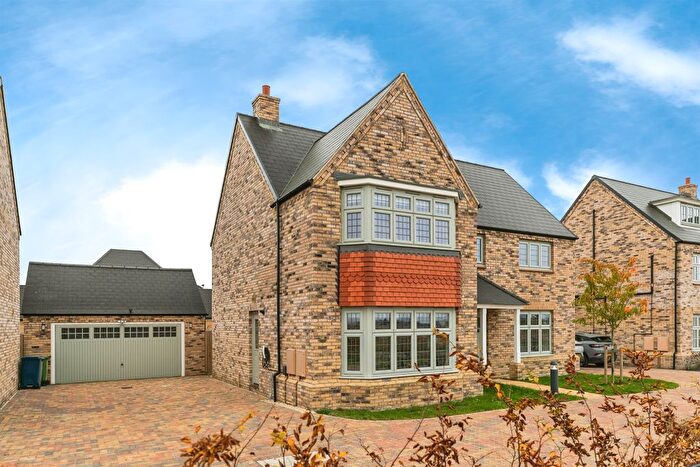 4 Bedroom Detached House For Sale In Newton Road, Alconbury Weald, Huntingdon, PE28