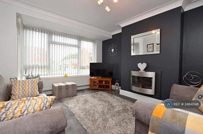 3 Bedroom Terraced House To Rent In Ashby View, Leeds, LS13