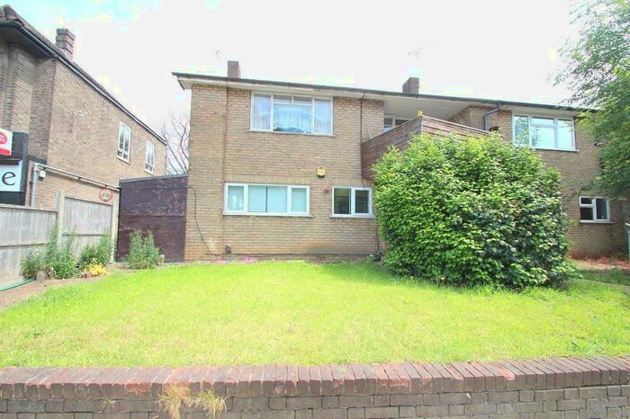3 Bedroom Maisonette To Rent In Station Lane, Hornchurch, RM12
