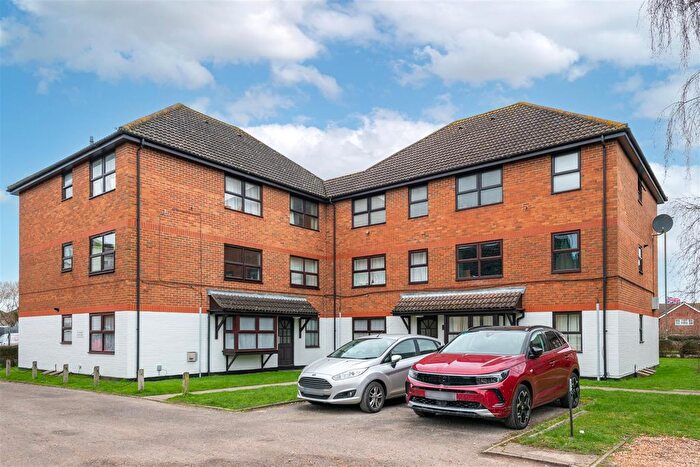 1 Bedroom Flat For Sale In Brighton Road, Horley, RH6