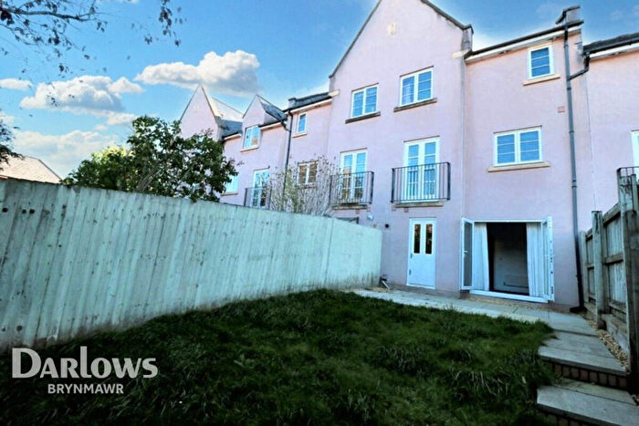 4 Bedroom Town House For Sale In Bay Tree Lane, Abergavenny, NP7