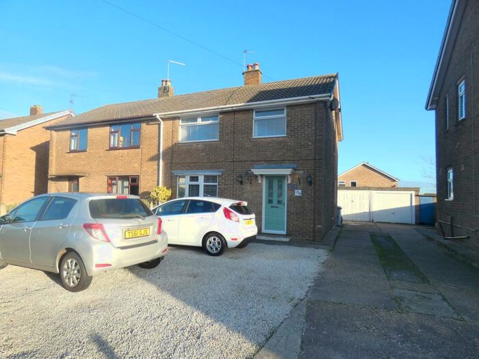 3 Bedroom Semi-Detached House To Rent In Rufford Avenue, Rainworth, NG21