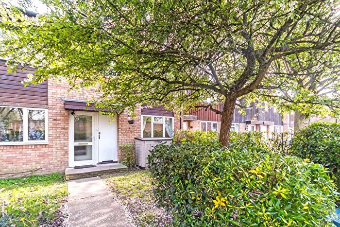 3 Bedroom Property To Rent In Fearnley Crescent, Hampton, TW12