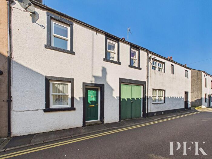 2 Bedroom Terraced House For Sale In South Street, Cockermouth, CA13