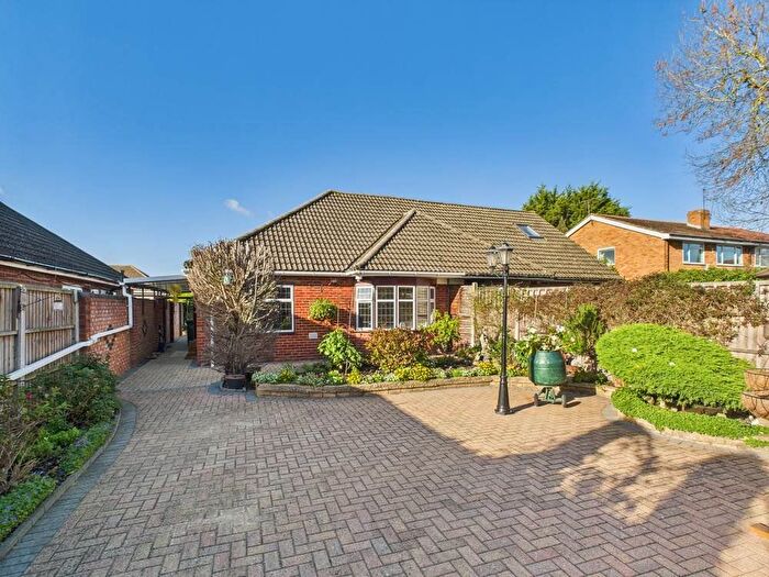 2 Bedroom Bungalow For Sale In Hithermoor Road, Stanwell, Surrey, TW19