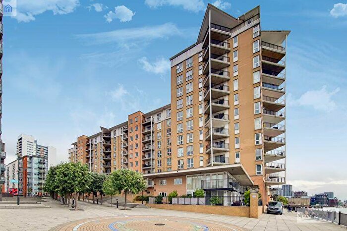 2 Bedroom Flat To Rent In Prime Meridian Walk, London, E14