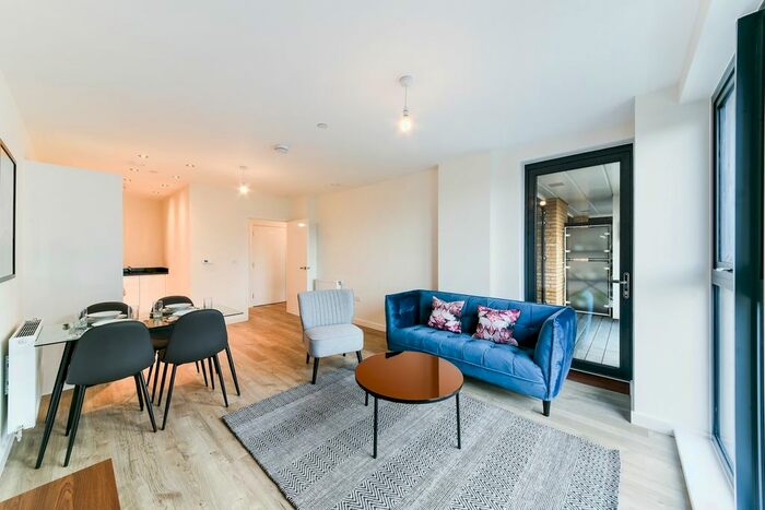 1 Bedroom Flat To Rent In Viscount House, Regency Heights, Lakeside Drive, London, NW10