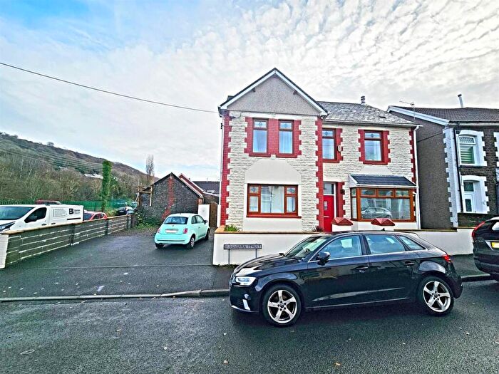 4 Bedroom Detached House For Sale In Niagara Street, Treforest, Pontypridd, CF37