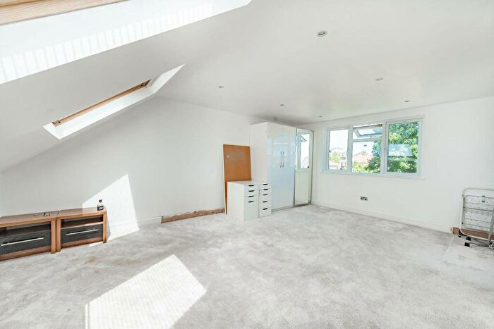 4 Bedroom Semi-Detached House To Rent In Sandymount Avenue, Stanmore, HA7