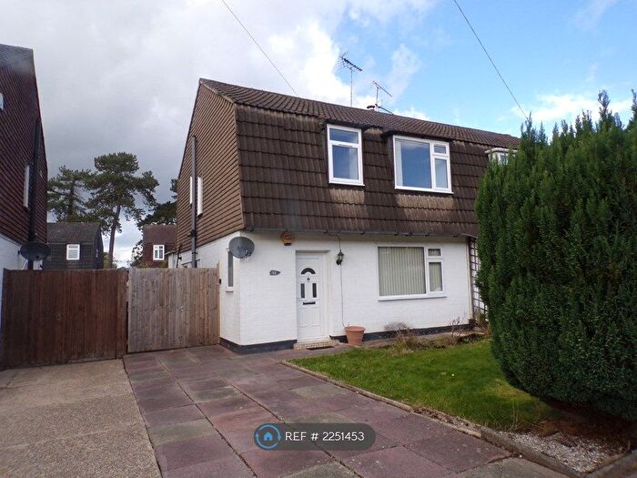 3 Bedroom Semi-Detached House To Rent In Westminster Drive, Wirral, CH62