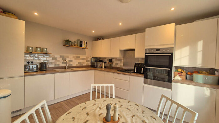 4 Bedroom Detached House For Sale In Nelsons Way, Stockton, CV47