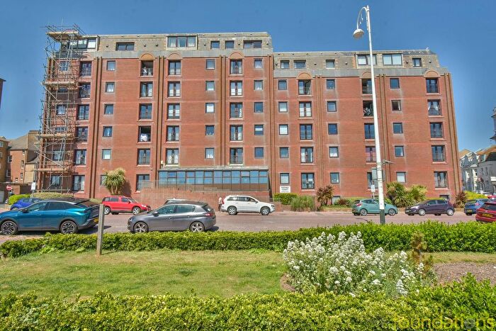 1 Bedroom Flat For Sale In Marina, Bexhill-On-Sea, TN40