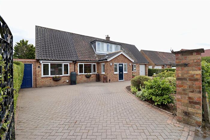 3 Bedroom Detached House For Sale In The Beeches, Pocklington, YO42