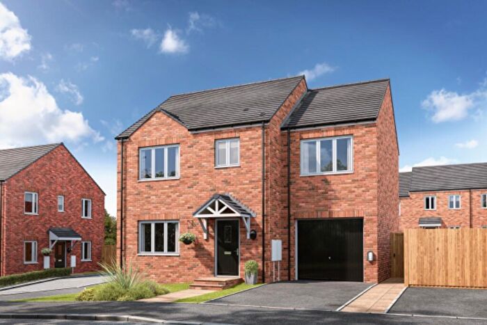 4 Bedroom Semi-Detached House For Sale In Moor Lane, LS29