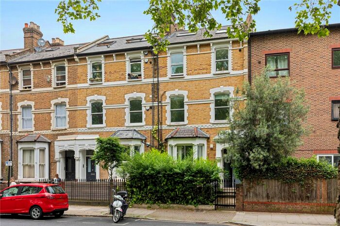1 Bedroom Apartment To Rent In Northwold Road, London, Hackney, N16