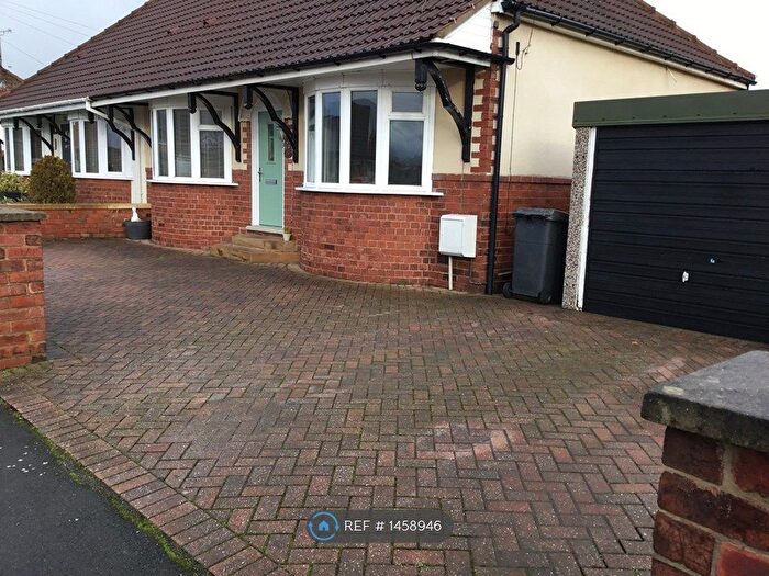 2 Bedroom Bungalow To Rent In Clifton Avenue, Chesterfield, S43