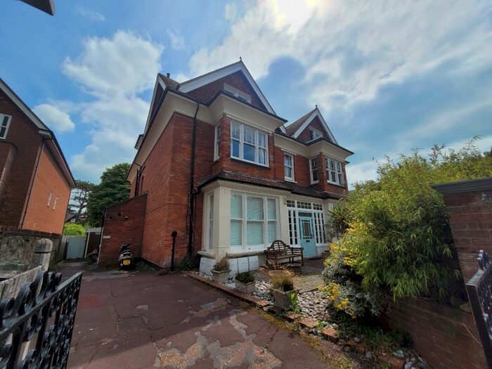 2 Bedroom Flat To Rent In Grassington Road, Meads, Eastbourne, BN20